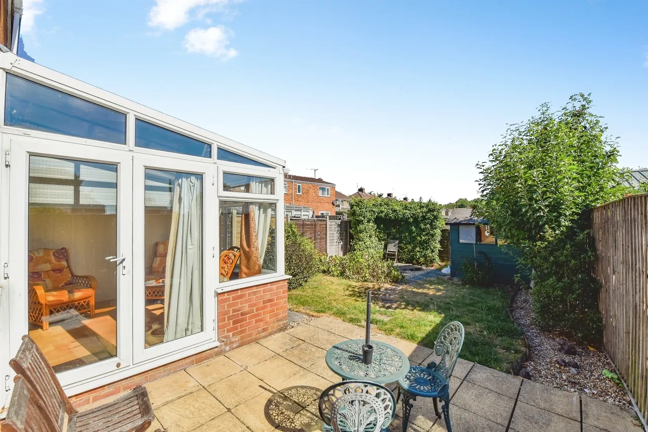 Plantation Road, Chippenham, SN14, photo 14