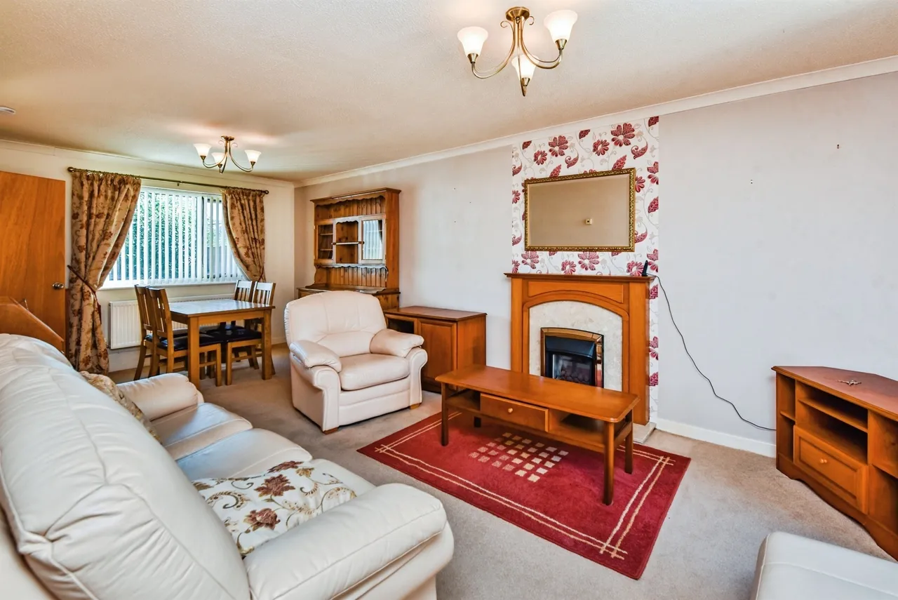 Plantation Road, Chippenham, SN14, photo 2