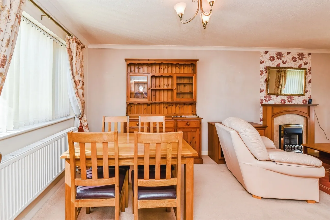 Plantation Road, Chippenham, SN14, photo 4