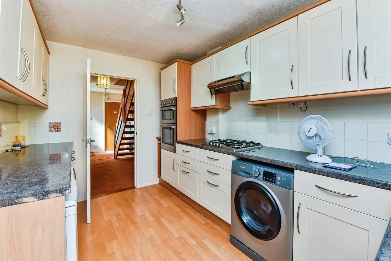 Plantation Road, Chippenham, SN14, photo 6