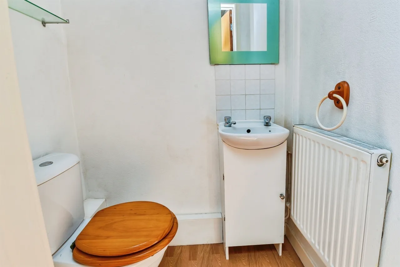 Plantation Road, Chippenham, SN14, photo 8