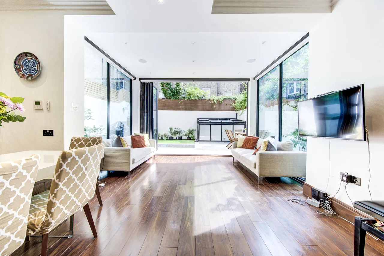Lower Ground Floor, 8 Lanark Road, London, photo 6