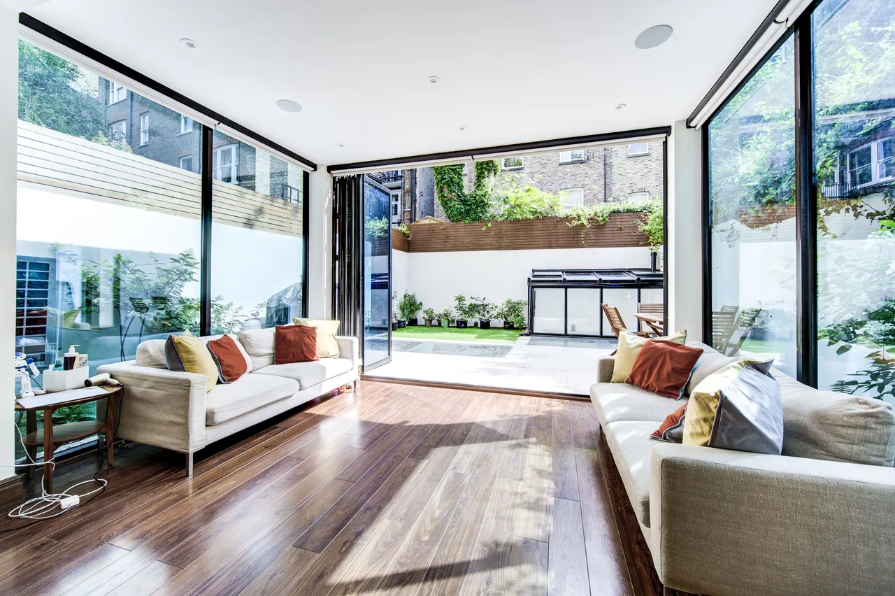 Lower Ground Floor, 8 Lanark Road, London, photo 2