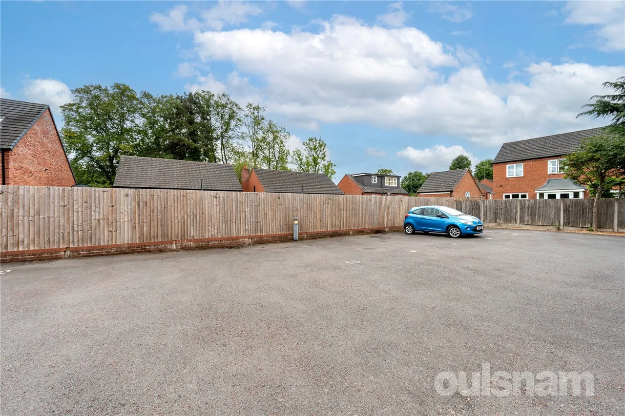 Winterbourne Close, Redditch, Worcestershire, B98 7FS, photo 4