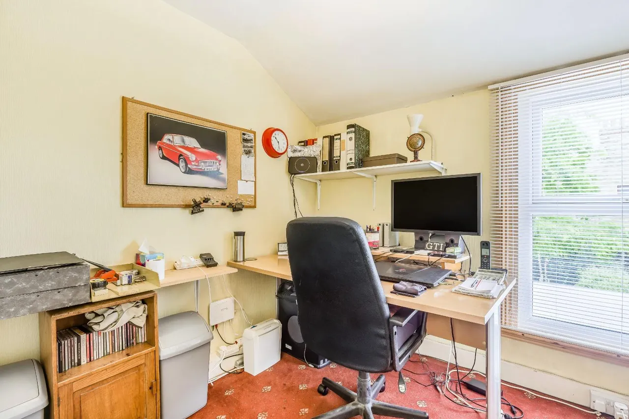 Dudley Road, Ashford, Surrey, TW15 2LE, photo 14