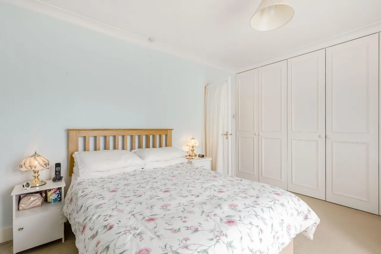 Dudley Road, Ashford, Surrey, TW15 2LE, photo 10