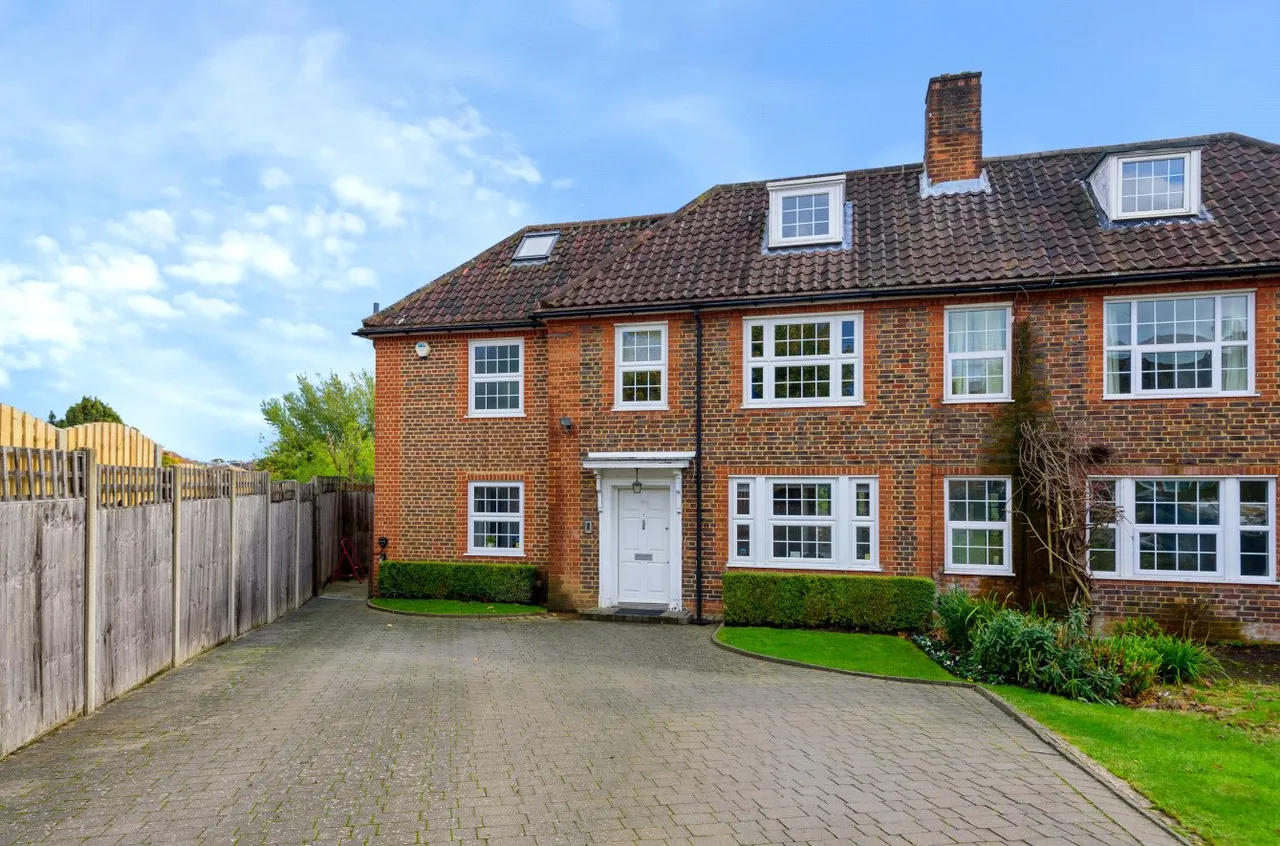 5 bed house for sale — Southway, Totteridge, London, N20 8DD