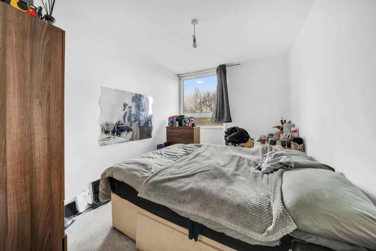 Henty Close, Battersea, photo 8
