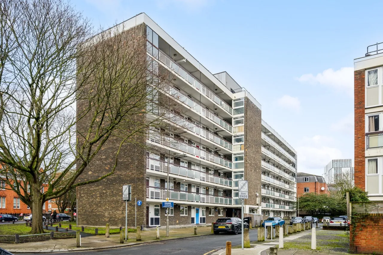 Henty Close, Battersea, photo 7