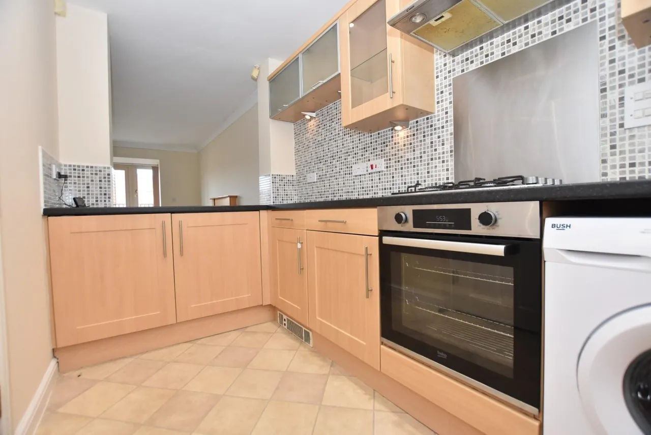 Alverley Gardens, Staveley, Chesterfield, S43 3LQ, photo 5