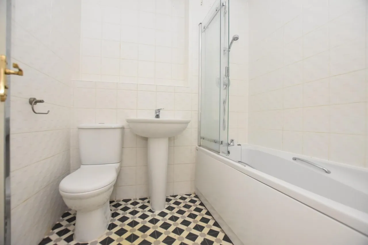 Alverley Gardens, Staveley, Chesterfield, S43 3LQ, photo 9