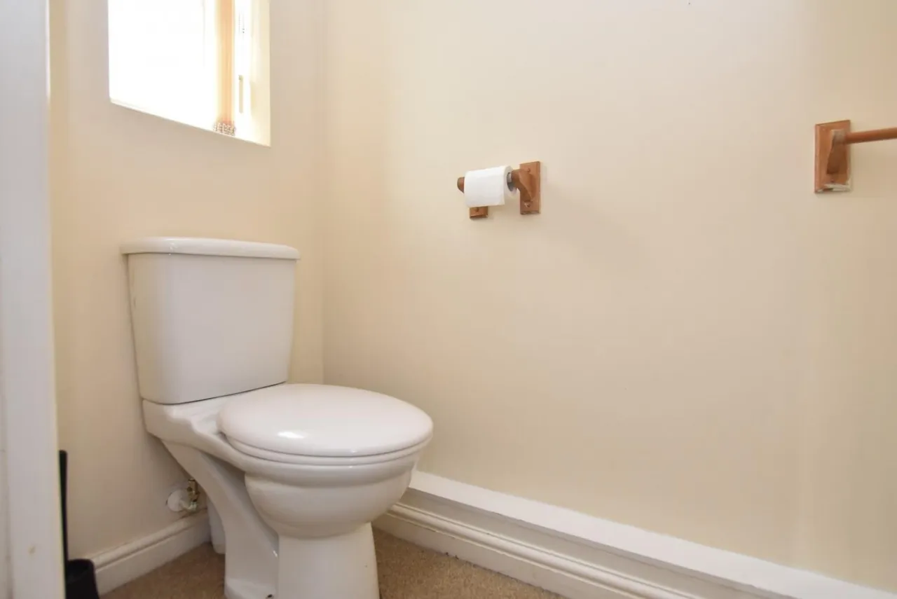Alverley Gardens, Staveley, Chesterfield, S43 3LQ, photo 6