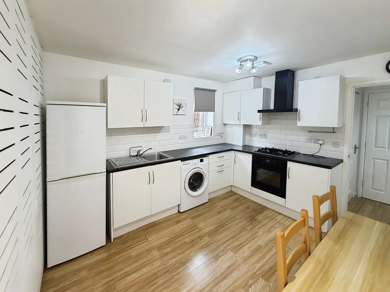 New Road, Rainham, photo 2