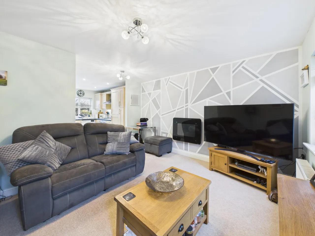 Ursuline Way, Crewe, photo 7