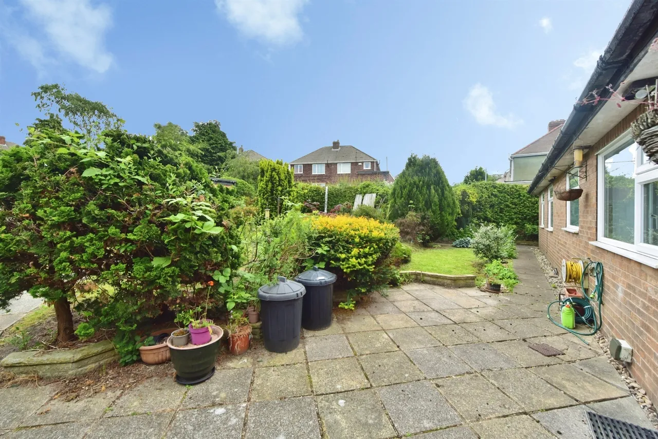 Mansfield Road, Aston, S26, photo 18