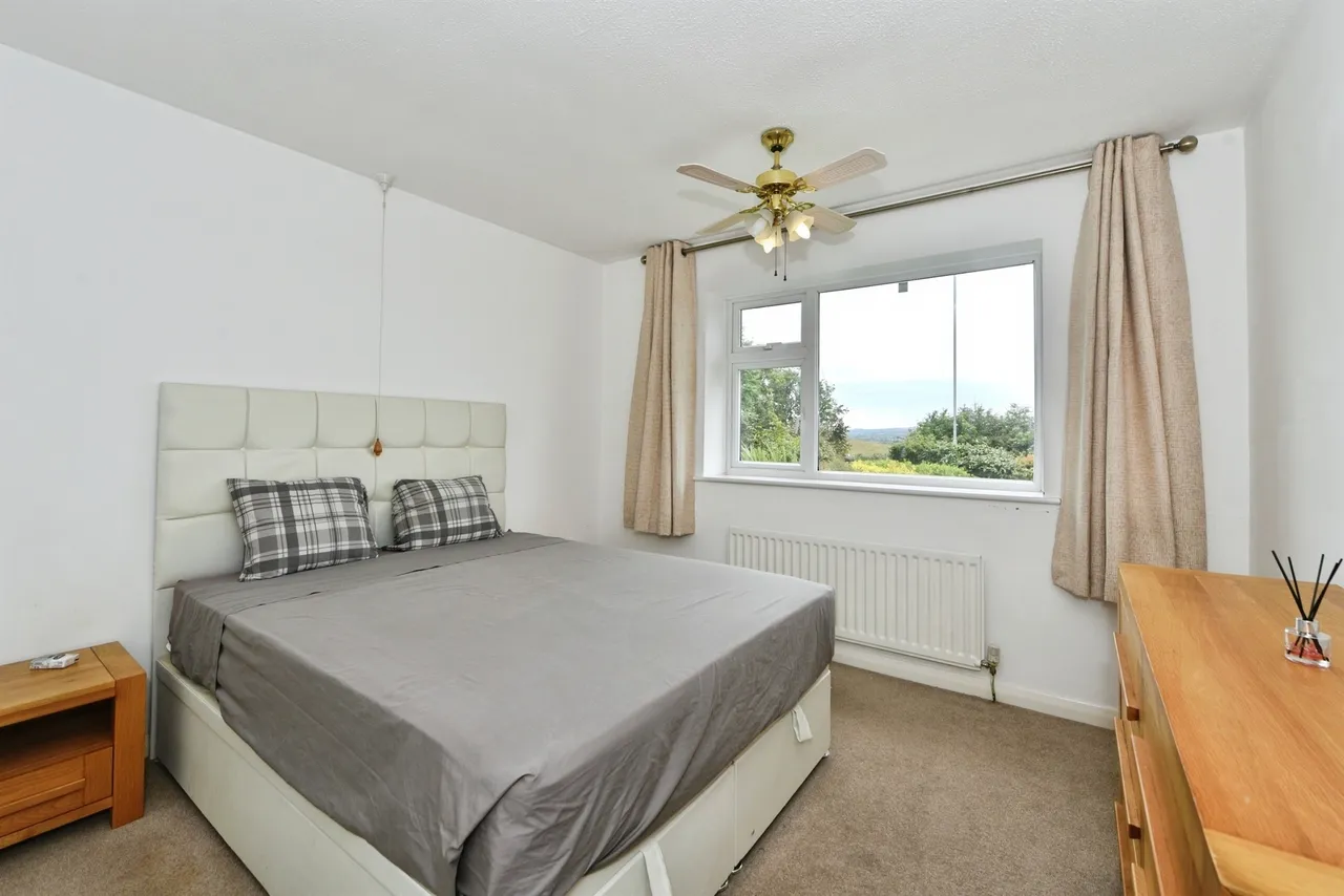 Mansfield Road, Aston, S26, photo 9