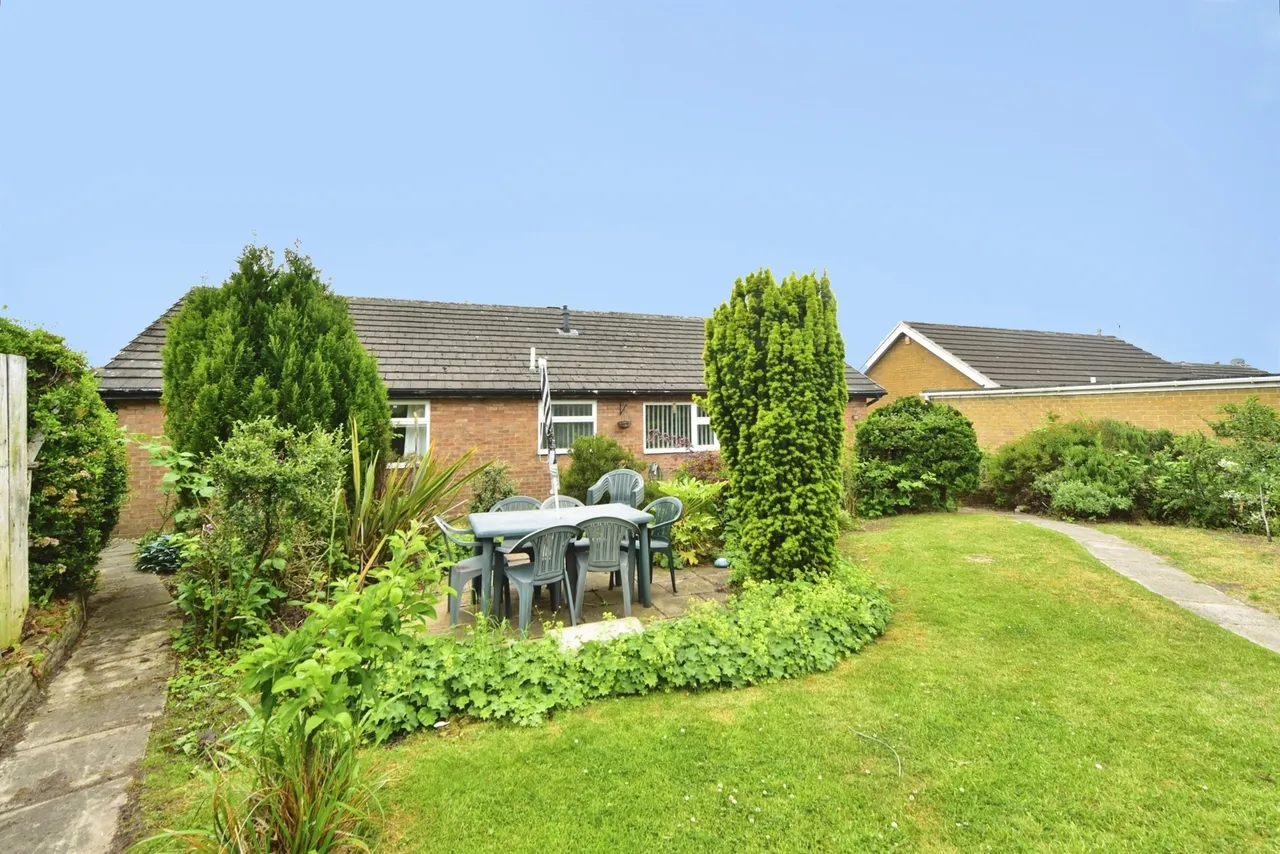 Mansfield Road, Aston, S26, photo 17