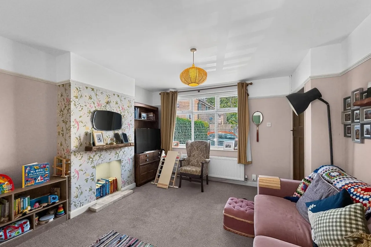 Bridgewater Road, Altrincham, Cheshire WA14 1LZ, photo 4