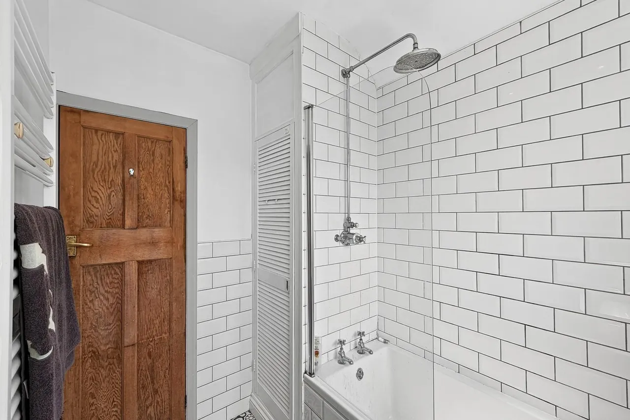 Bridgewater Road, Altrincham, Cheshire WA14 1LZ, photo 17