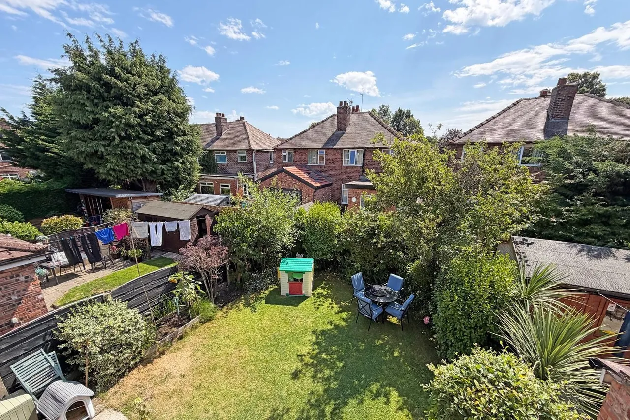 Bridgewater Road, Altrincham, Cheshire WA14 1LZ, photo 19