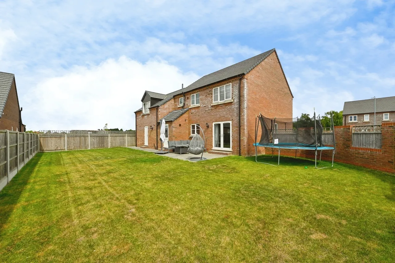 Cavell Way, Fleet, Holbeach, Spalding, PE12, photo 4