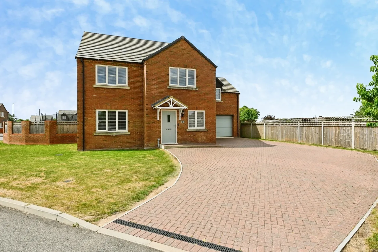 4 bed house for sale — Cavell Way, Fleet, Holbeach, Spalding, PE12