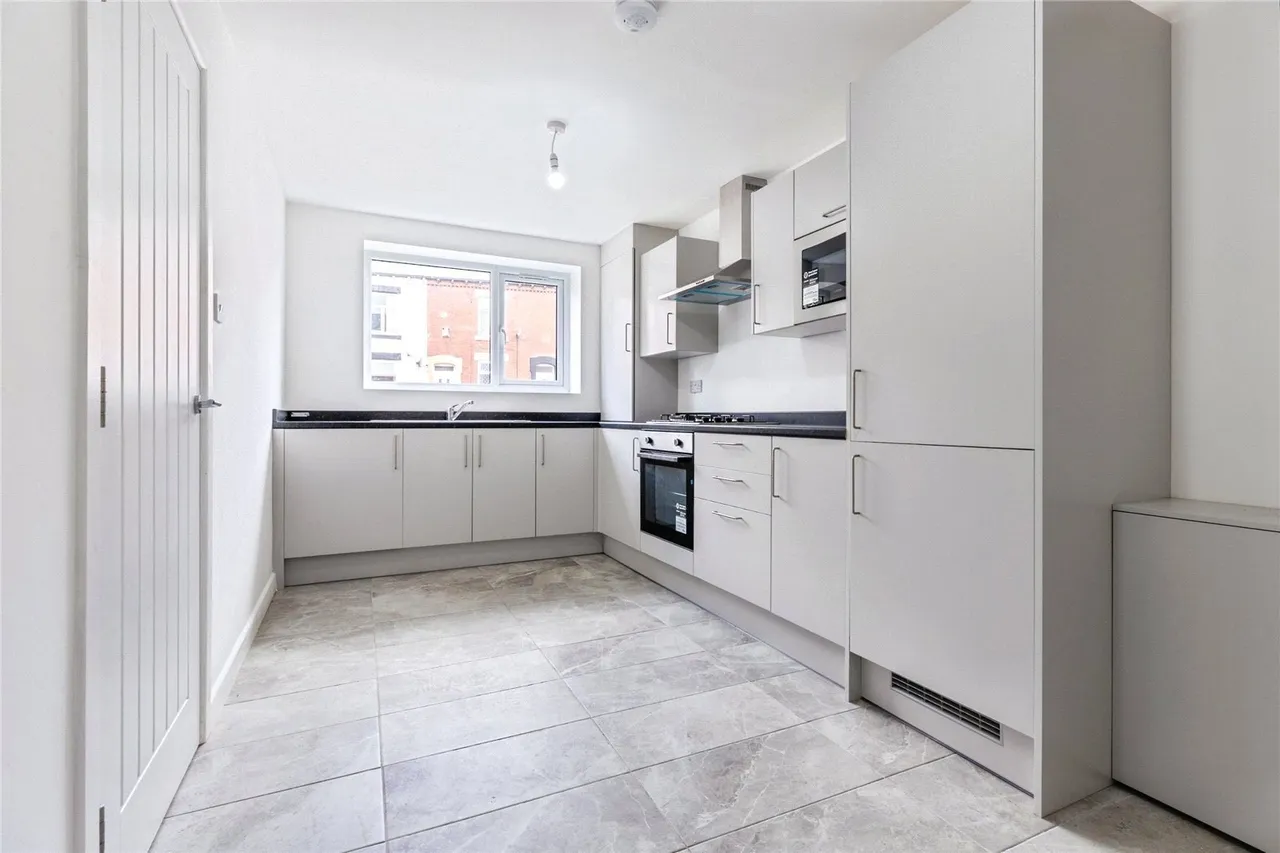Netherhey Street, Oldham, OL8, photo 5