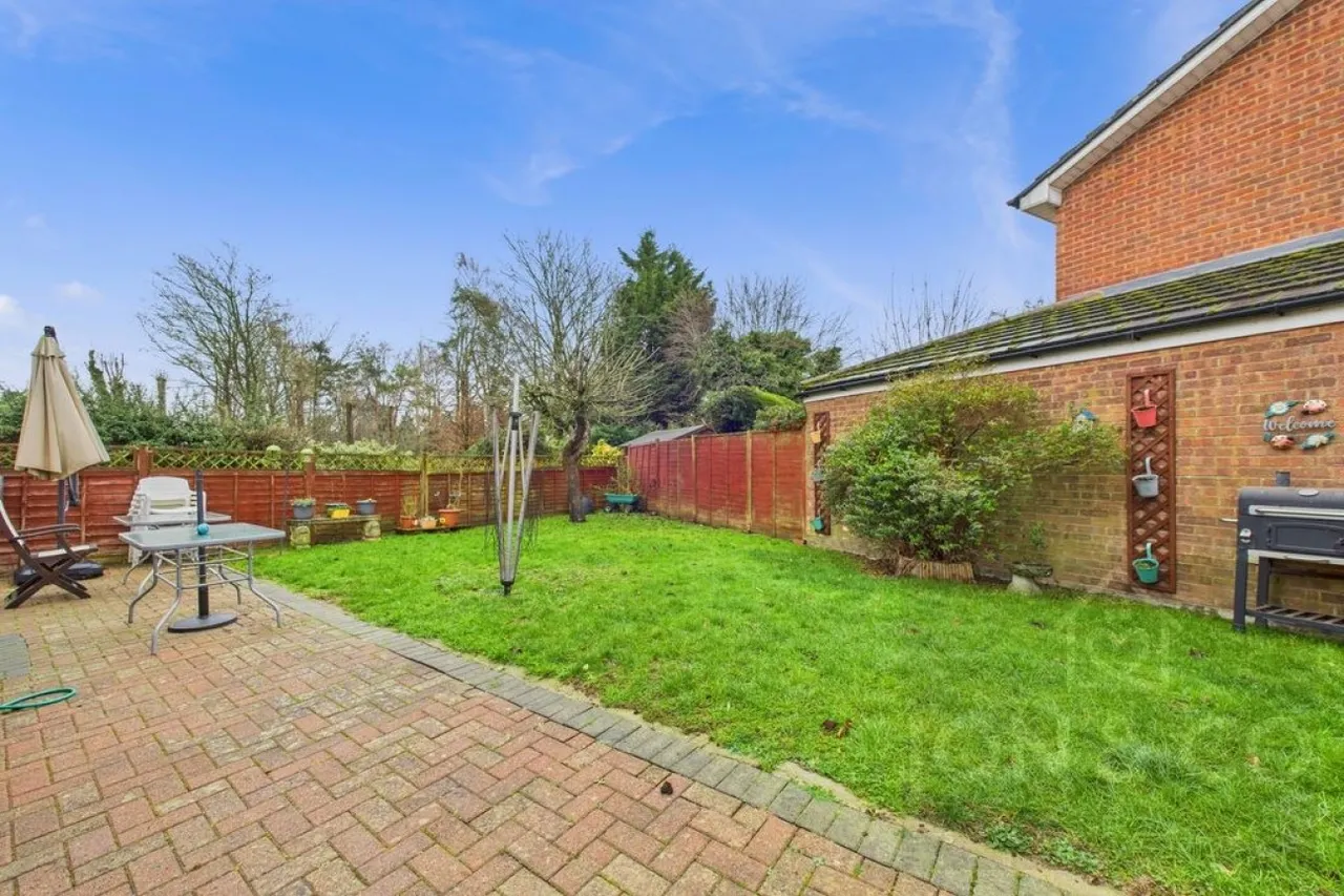 Underbank Lane, Moulton, NN3, photo 21
