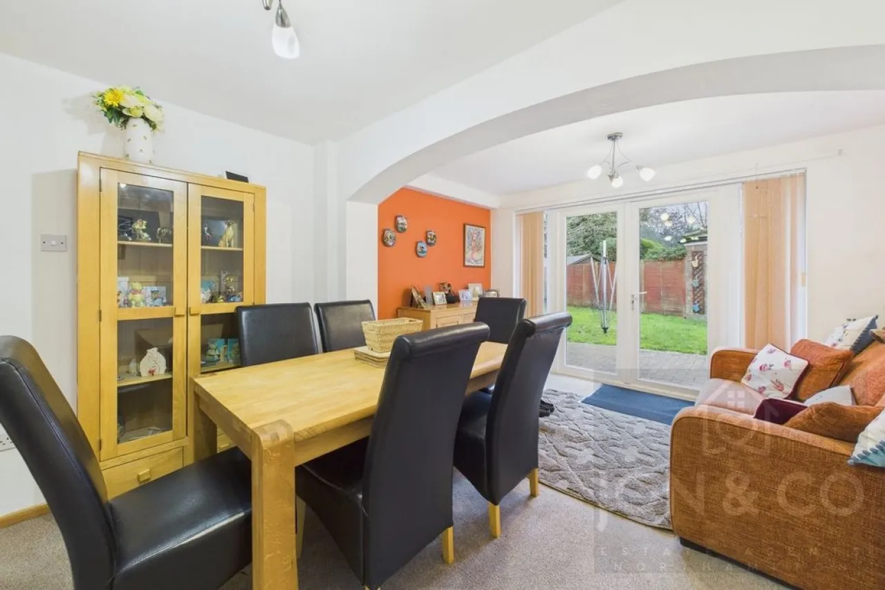 Underbank Lane, Moulton, NN3, photo 9