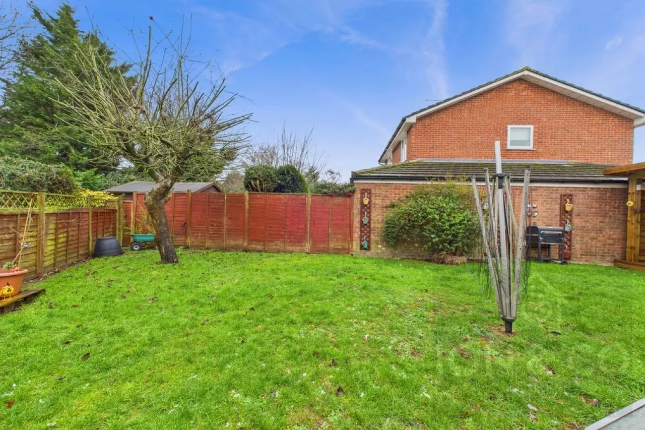 Underbank Lane, Moulton, NN3, photo 22