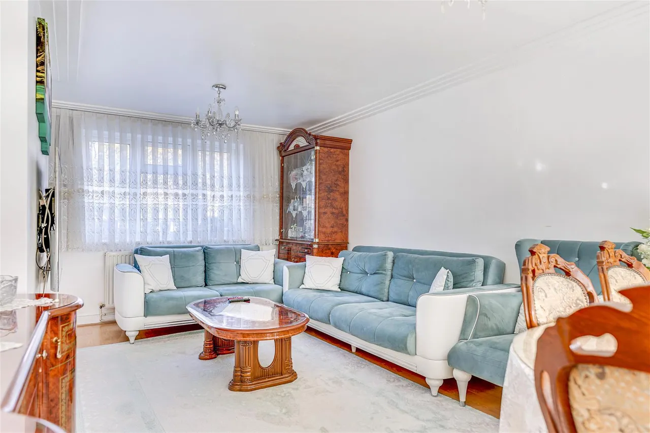 Sebastopol Road, Edmonton, N9, photo 5