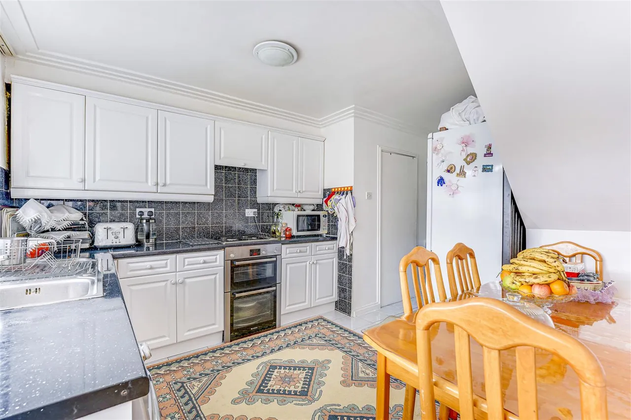 Sebastopol Road, Edmonton, N9, photo 3