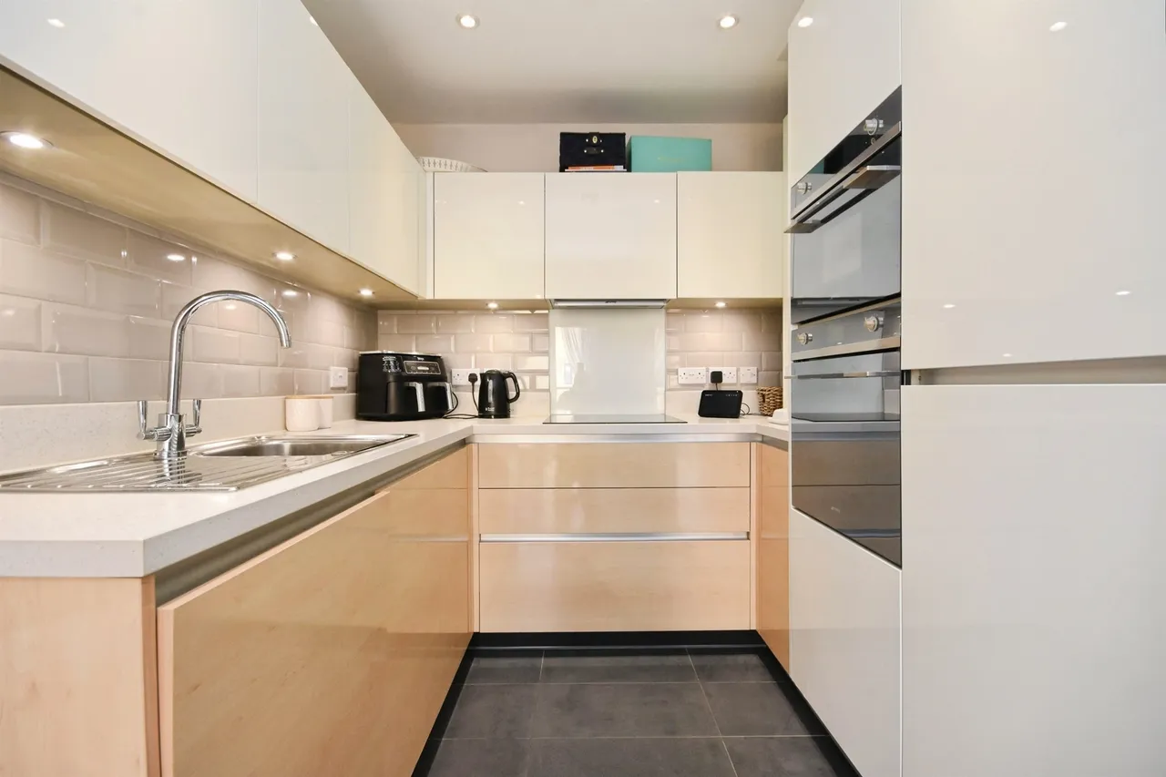 Safflower Lane, Romford, photo 8