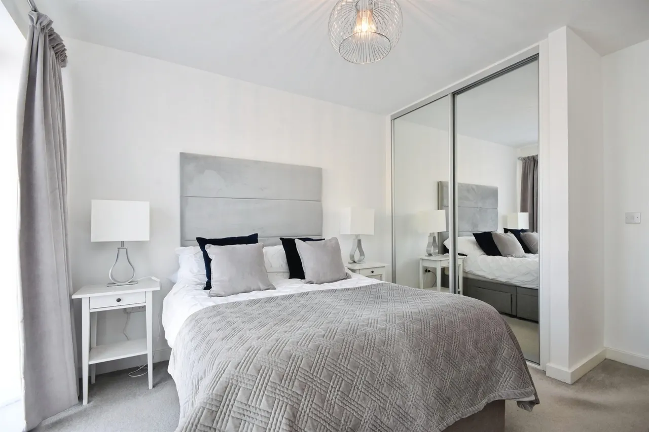 Safflower Lane, Romford, photo 10