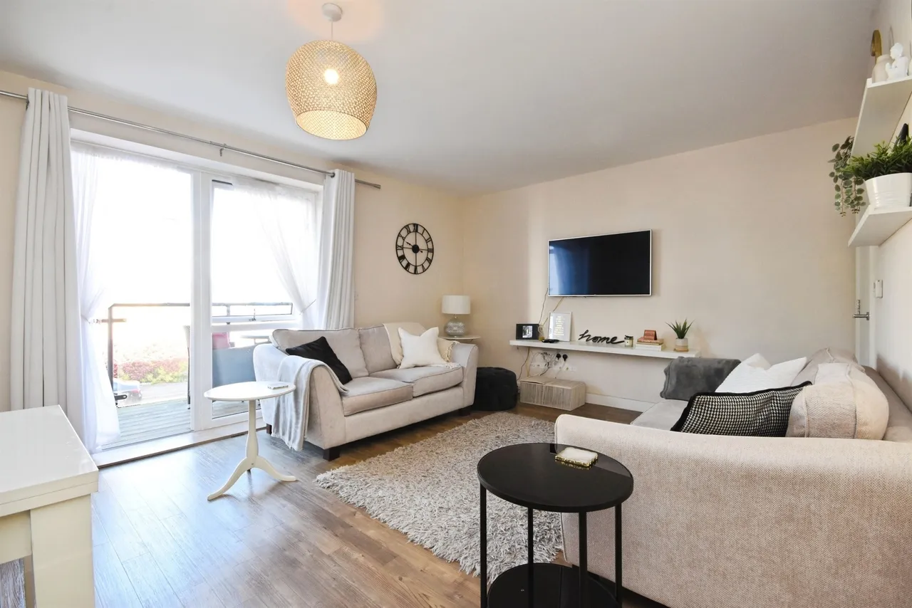 Safflower Lane, Romford, photo 4