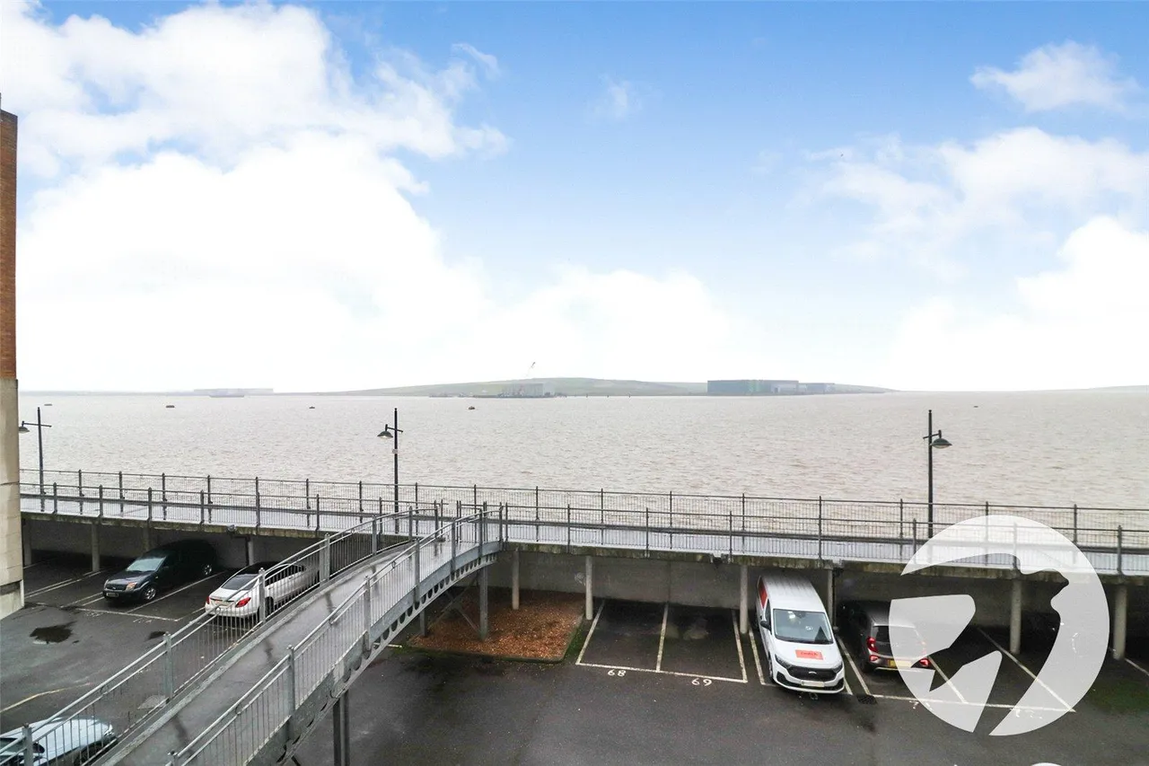 Schooner House, Chichester Wharf, DA8, photo 13