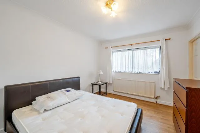 Spencer Close, London, N3, photo 12