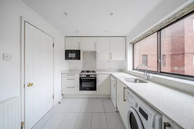 Spencer Close, London, N3, photo 9