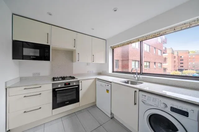 Spencer Close, London, N3, photo 8