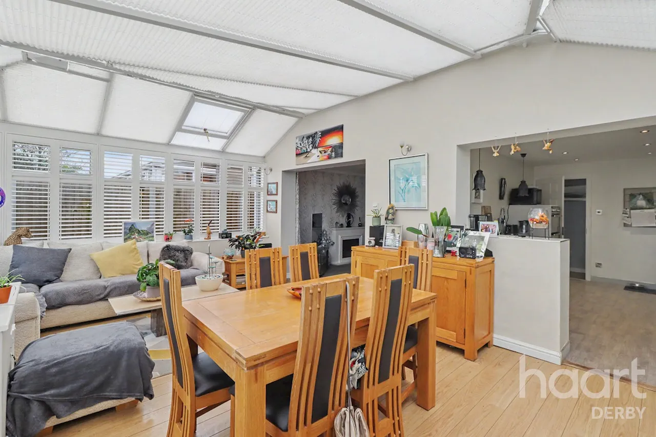Lows Court, Chellaston, DE73, photo 8
