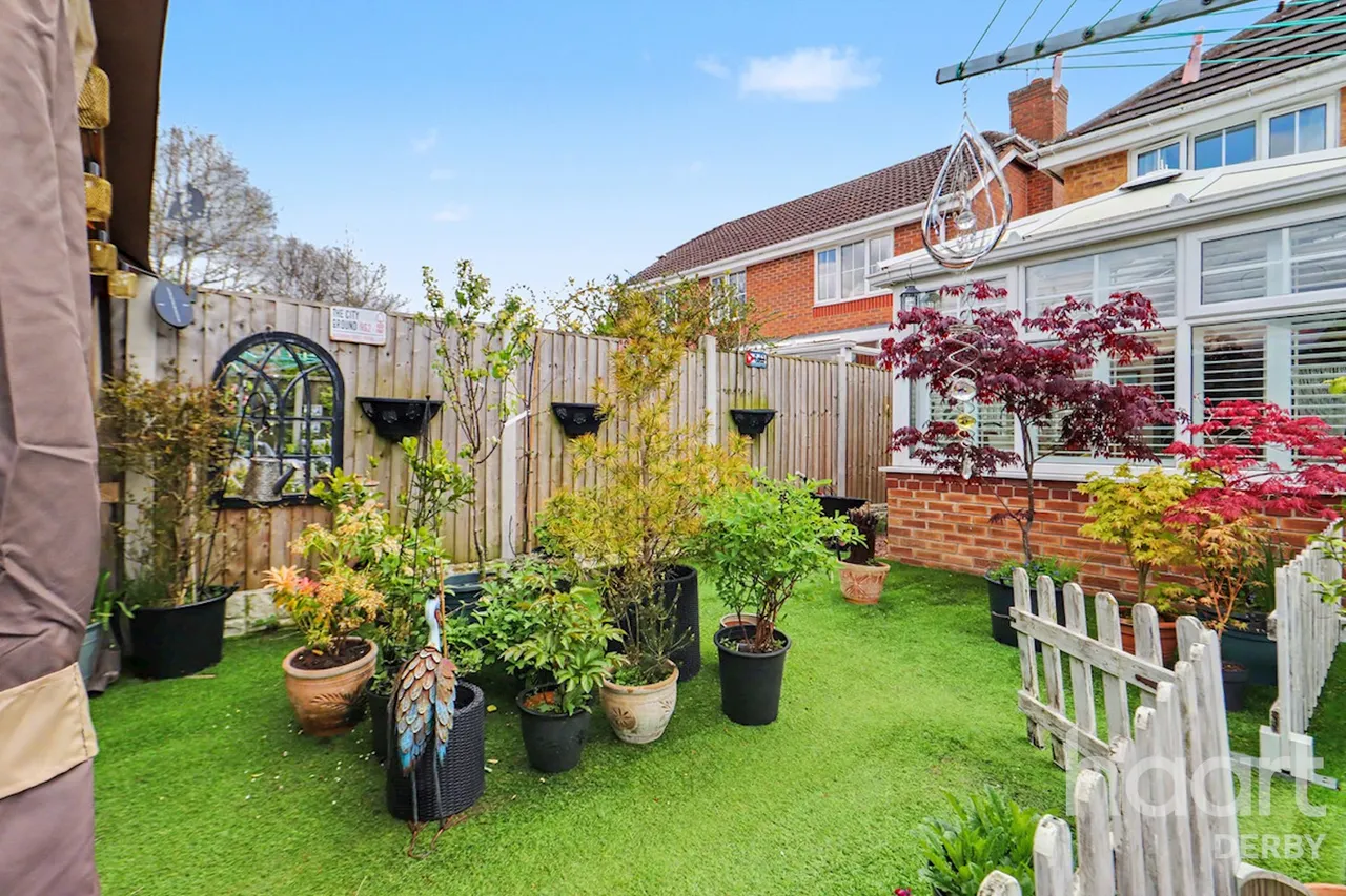 Lows Court, Chellaston, DE73, photo 22