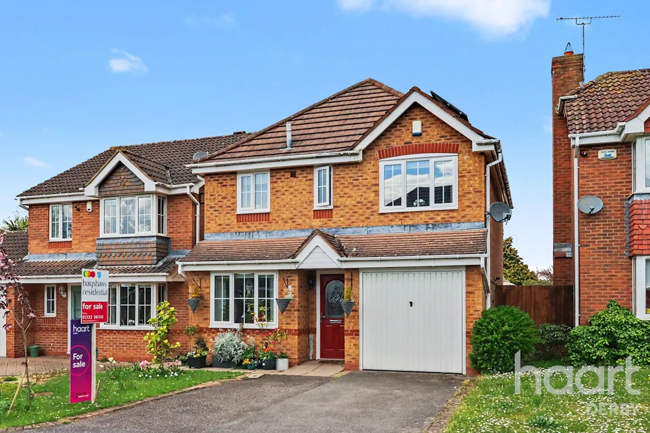 3 bed house for sale, Lows Court, Chellaston, DE73