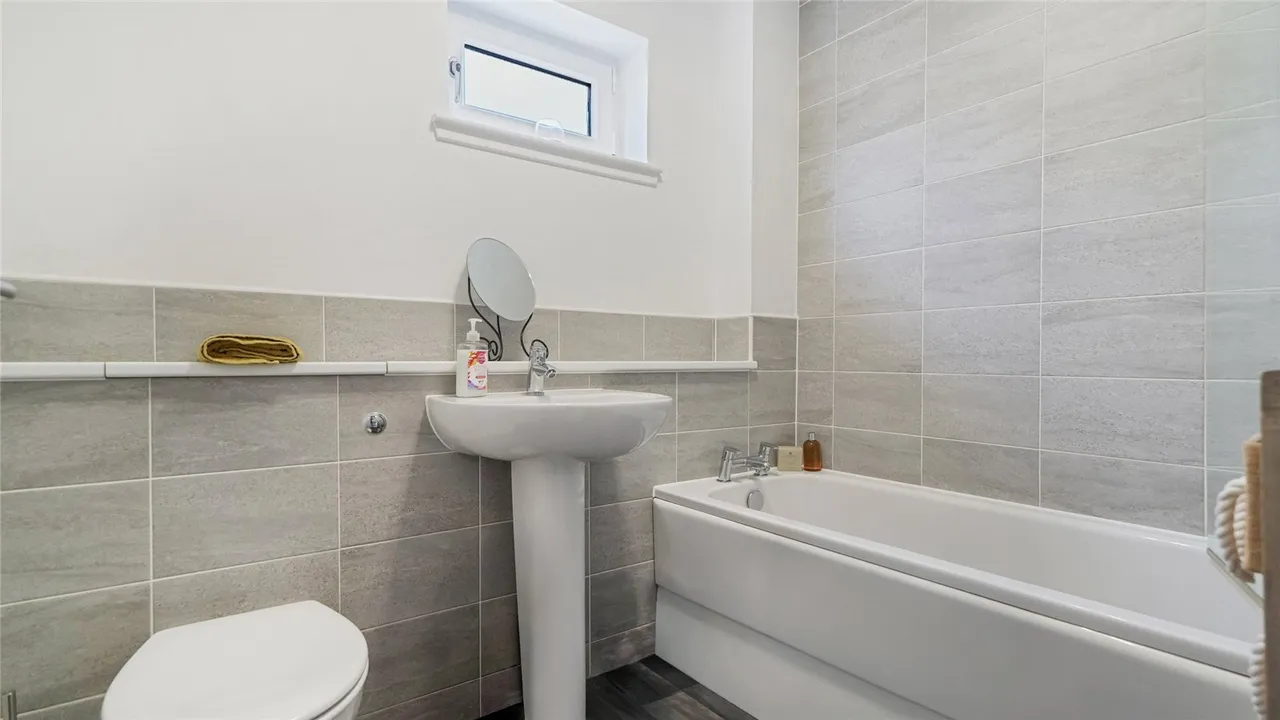 McLeod Road, ALLOA, Clackmannanshire, FK10, photo 15
