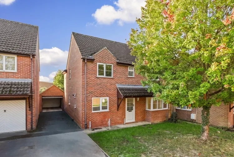 4 bed house for sale, Dale Place, Kidlington, OX5