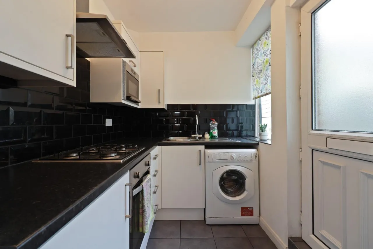 Hawksworth Road, Walkley, Sheffield, photo 12