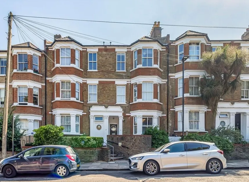3 bed flat for sale, Hargrave Park, Upper Holloway, N19