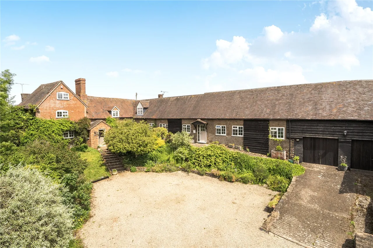 6 bed house for sale — Neen Savage, Cleobury Mortimer, Worcestershire, DY14 8LQ