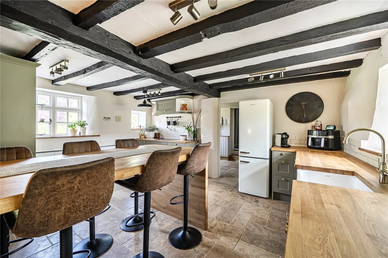 Neen Savage, Cleobury Mortimer, Worcestershire, DY14 8LQ, photo 2