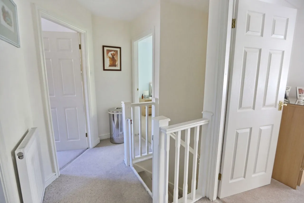 Butterstile Close, Prestwich, M25, photo 12