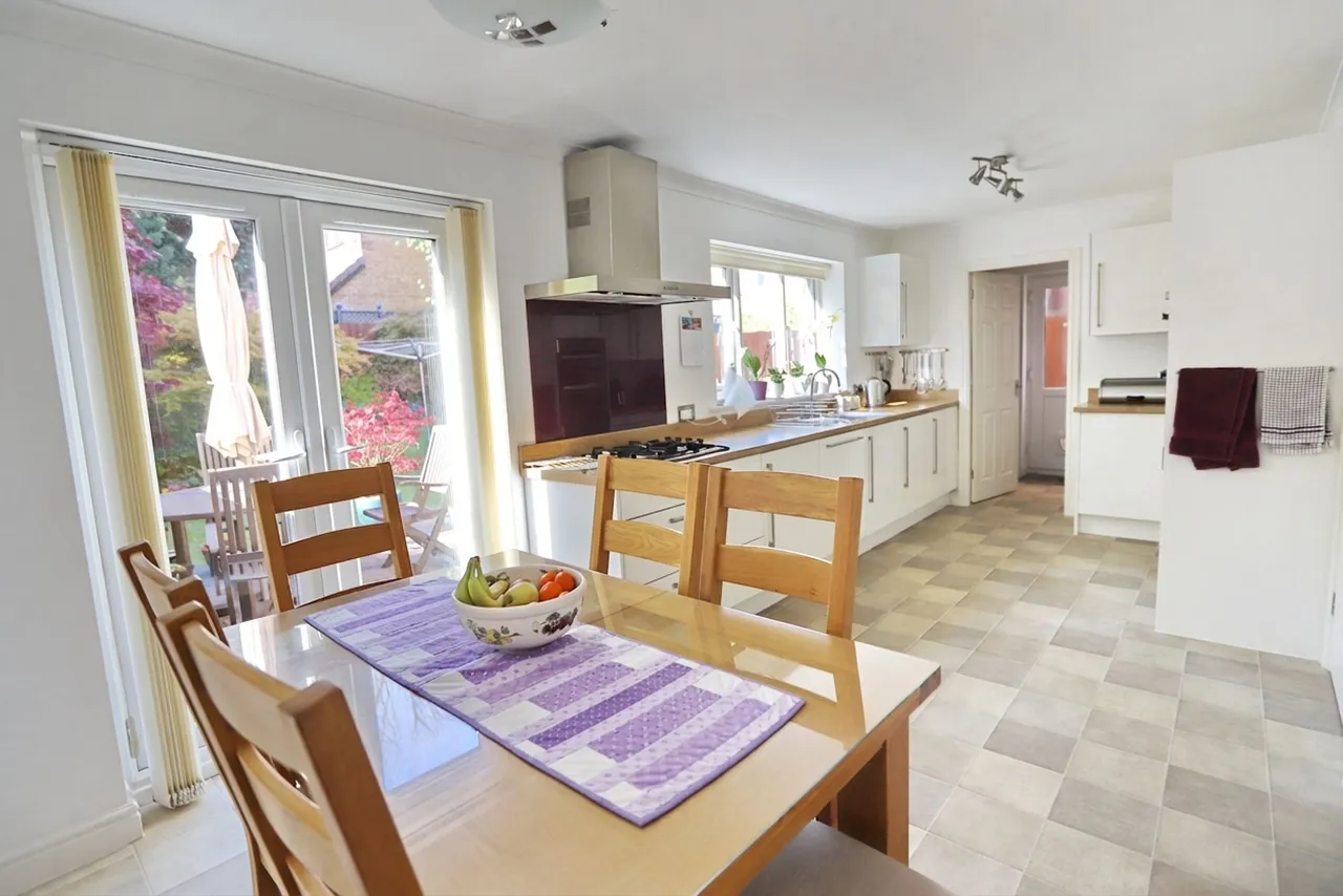 Butterstile Close, Prestwich, M25, photo 8